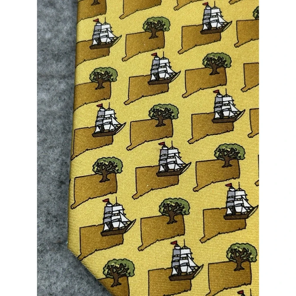 100% Silk Tie State Of Connecticut Ships  Trees Rivetz of Boston - NEW Old Stock
